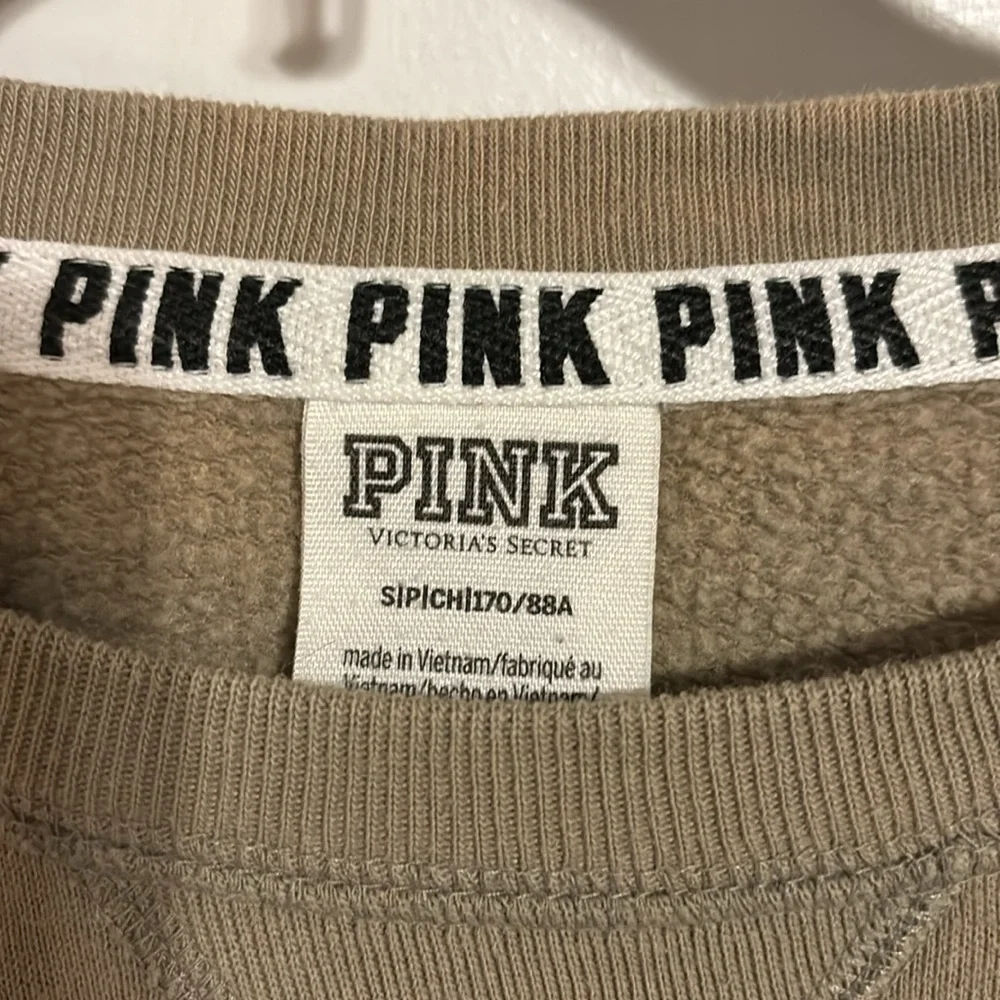 EUC VS Pink army green with embroidered flowers on sleeve oversized sweatshirt - Picture 4 of 4